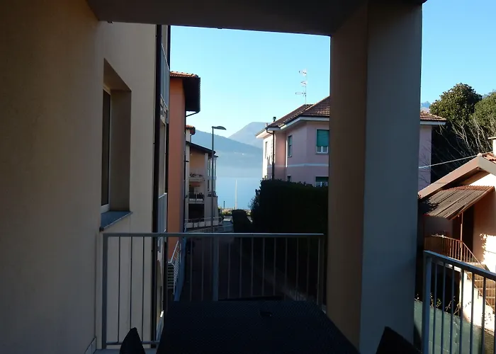 Golfo Gabella Lake Apartments